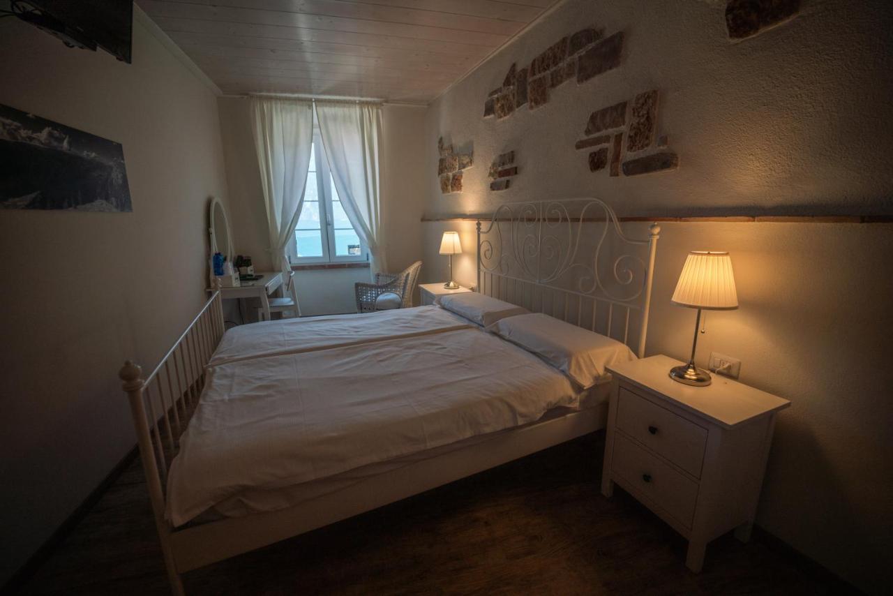 Garni Gianmartin Hotel Лимоне сул Гарда Екстериор снимка